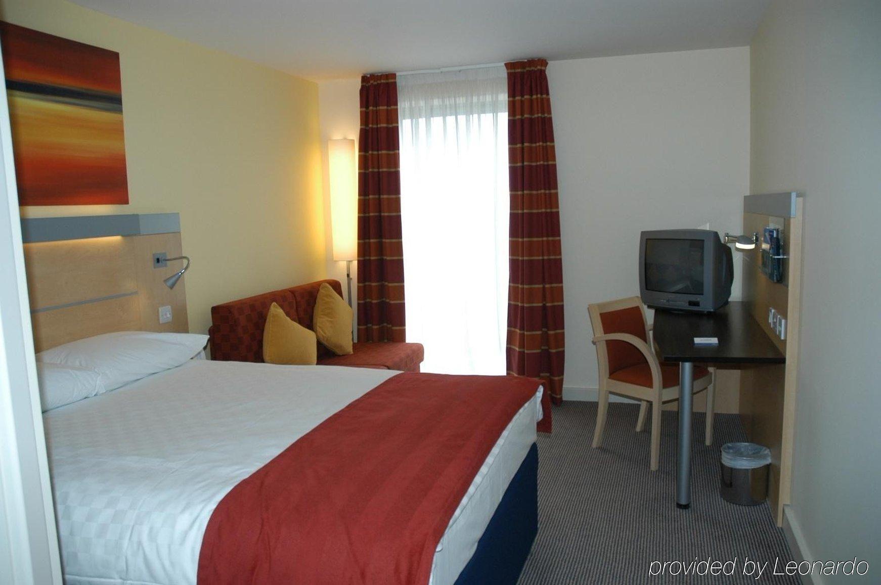 Holiday Inn Express Dublin-Airport By Ihg Santry Pokoj fotografie